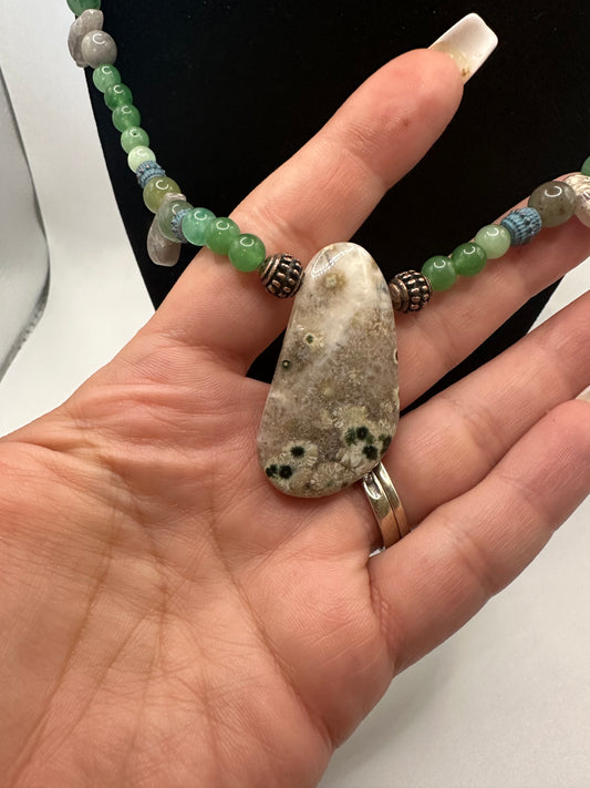 Flower agate pendant with hand beaded necklace