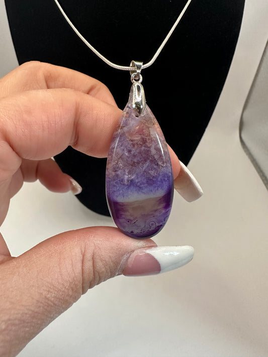 Purple died banded agate pendant